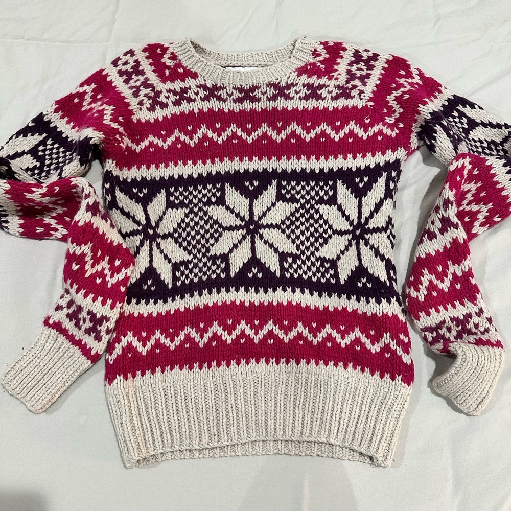 American Eagle Outfitters Women’s Sweater